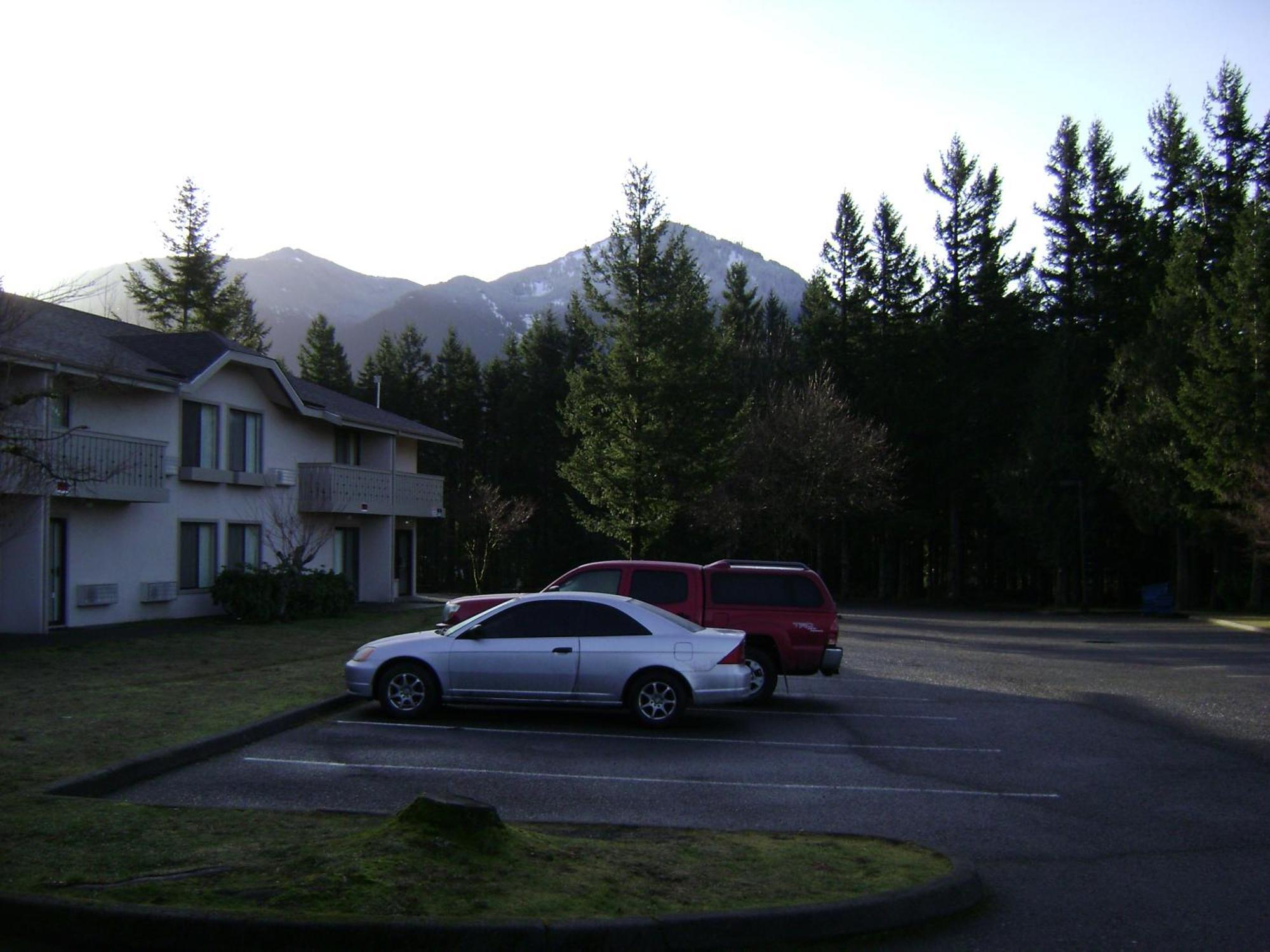 Edgewick Inn North Bend Bagian luar foto